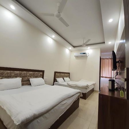 New Gokul Grand Hotel Dehradun Eksteriør billede