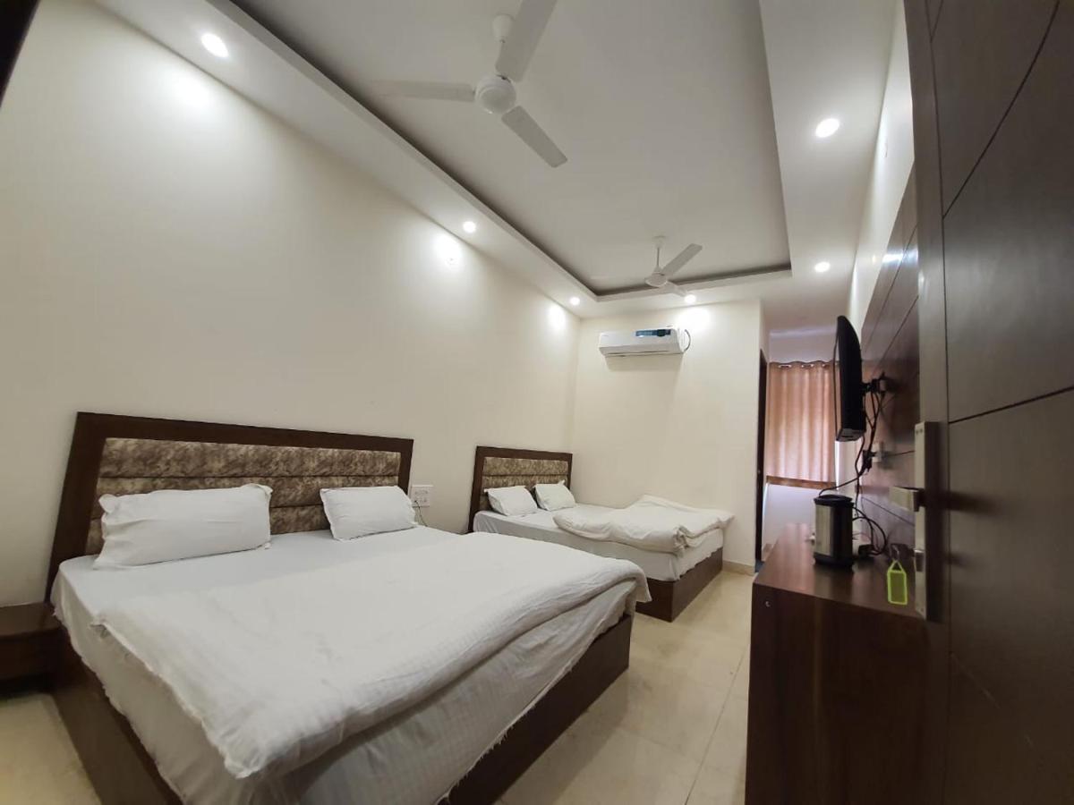 New Gokul Grand Hotel Dehradun Eksteriør billede